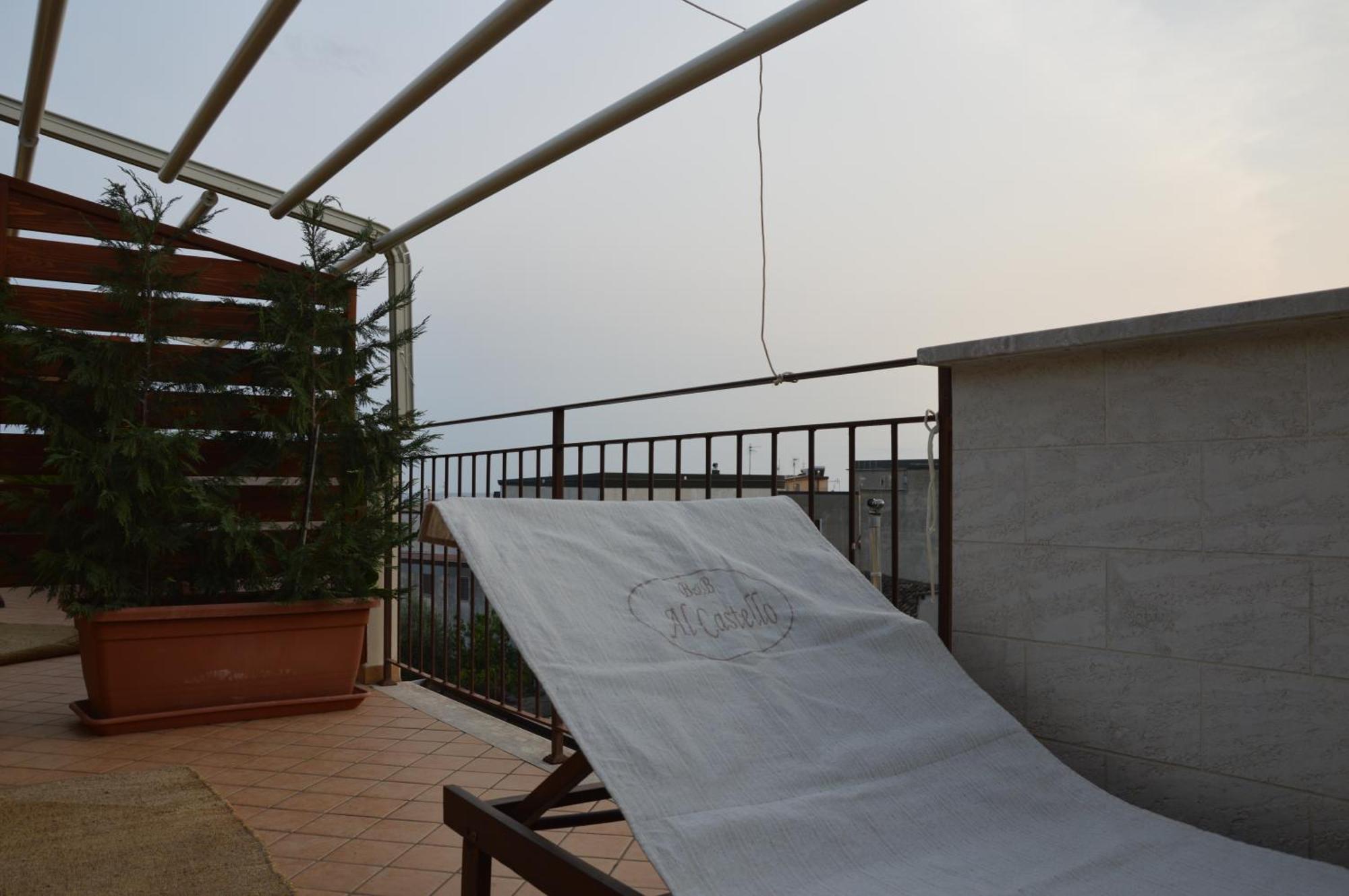B&B E Casa Vacanza Al Castello Roccella Ionica Buitenkant foto